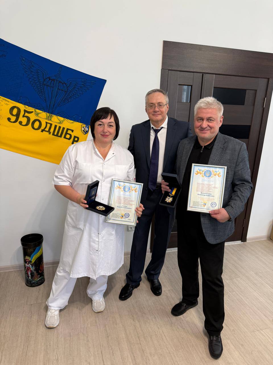 Рішенням Правління Благодійного Фонду «Родина Пешко» нагороджені відзнакою – орденом «Зірка Пошани» головний лікар Житомирської обласної лікарні Веселовський Олександр Борисович та головний лікар Коростишівської районної лікарні Заглада Надія Володимирівна відзнакою – орденом «Патріот України»